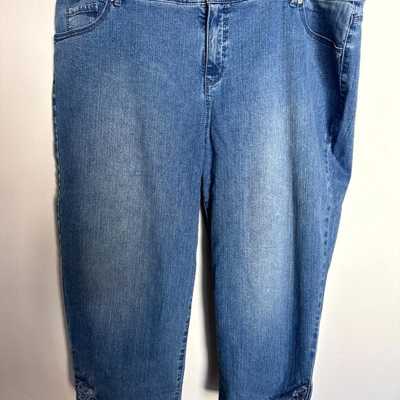 Gloria Vanderbilt Jordyn Denim Capri Jeans Plus size 18W - Picture 2 of 9